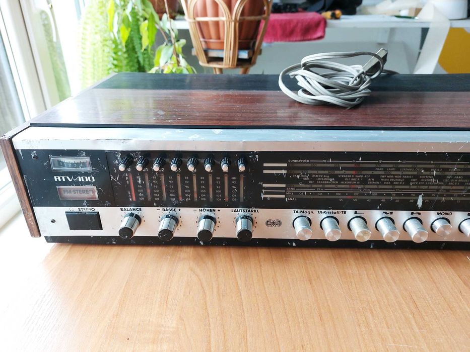 Amplituner GRUNDIG RTV 400 (do renowacji lub na części)