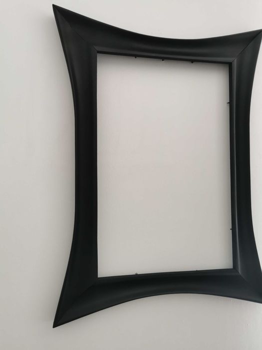 Czarna rama 40x60 cm – wydruk 3D, ręcznie sklejana