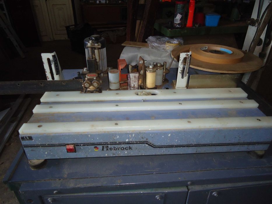 Maquina de folhear cantos em madeira