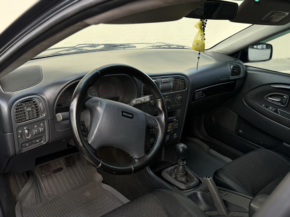 Volvo v40 2001р 1.6 газ/бензин