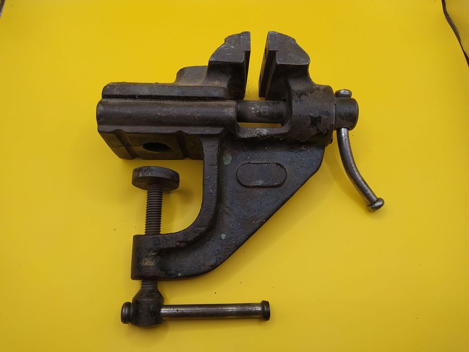 Тиски слесарные СССР