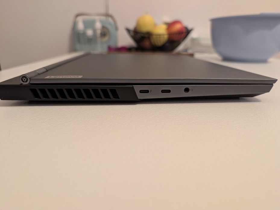 Lenovo Legion 7 15IMH05 | Intel Core i7 | RTX 2080 Super Max-Q | 16 GB