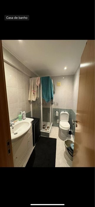 Quarto para arrendar