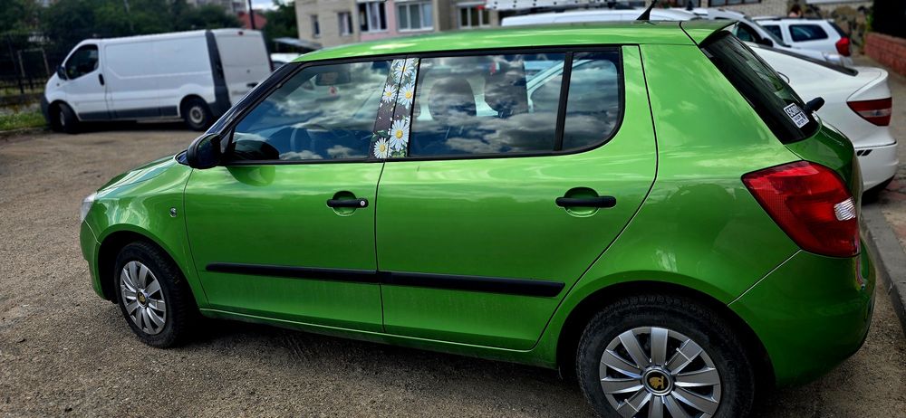 Skoda fabia 2 покоління