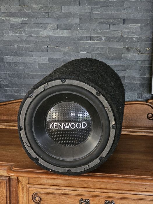 tuba Kenwood 600W subwoofer
