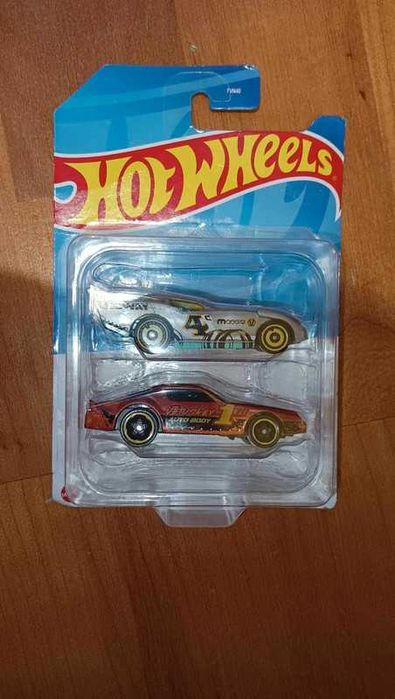Samochodziki hot wheels