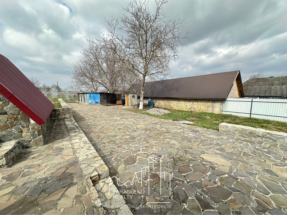 Продам дачні будинки біля річки