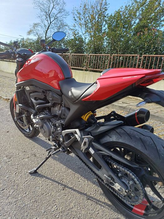 Ducati Monster Plus 937 full termignoni