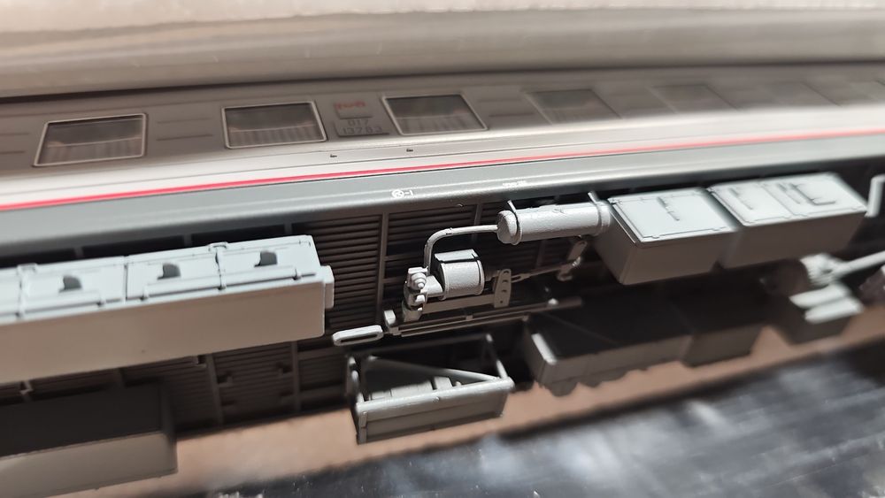 Вагон пассажирский ЦМВ Аммендорф Heris 1:87 HO новый