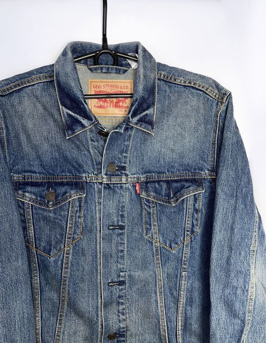 Жіноча джинсова куртка levi’s джинсовка оригінал левіс лівайс шерпа