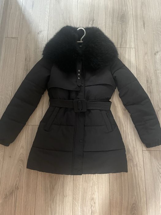 Продам курточку розмір S  в гарному стані