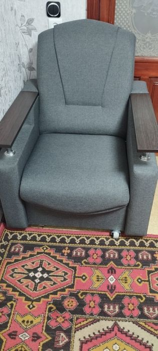 Кресло не раскладное