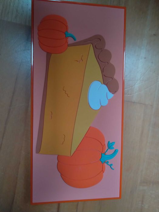 Paleta cieni Revolution Pumkin Pie-no -folia