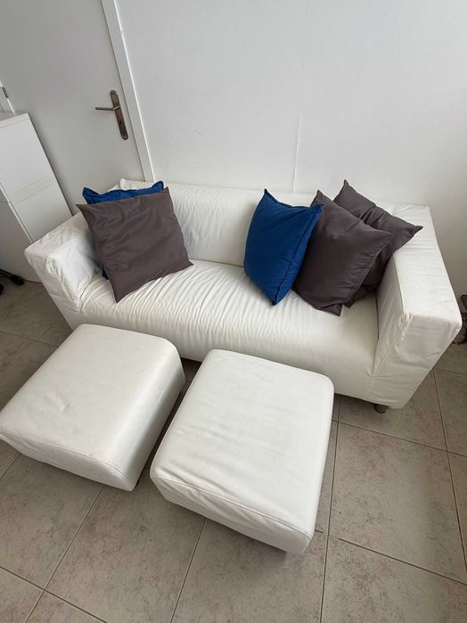 Sofá IKEA KLIPPAN + 2 Puffs/Repousa-pés + Almofadas