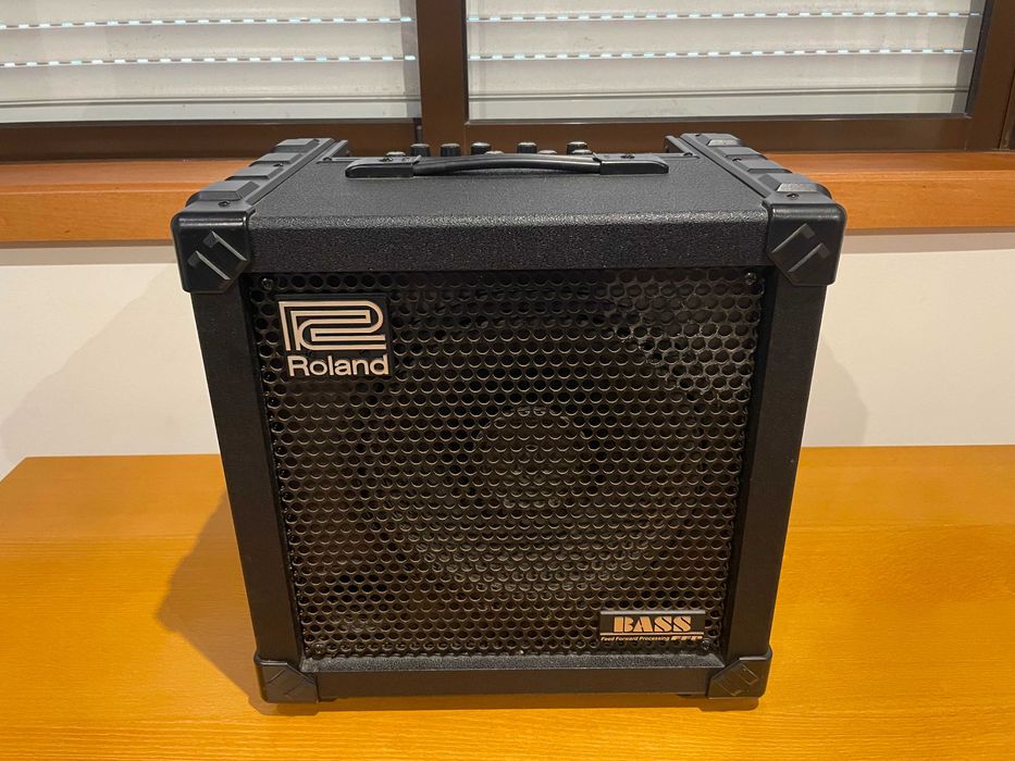 Amplificador de baixo Roland Cube-30 Bass