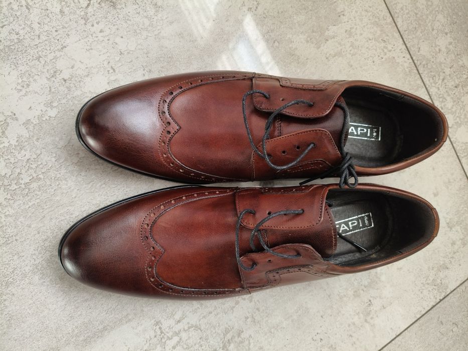 Buty wizytowe Tapi