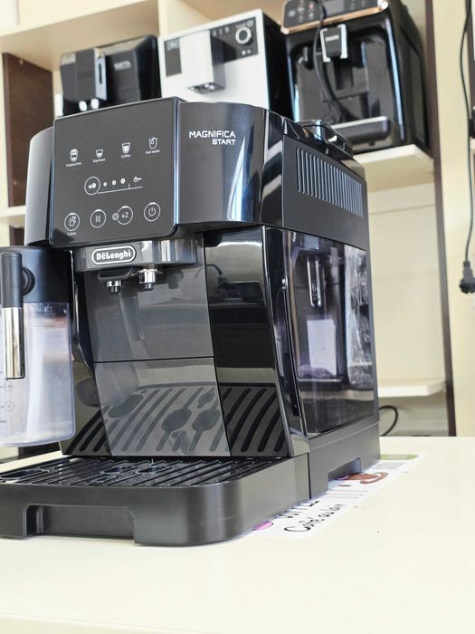 Кавомашина DeLonghi ECAM 220.60 Magnifica Start