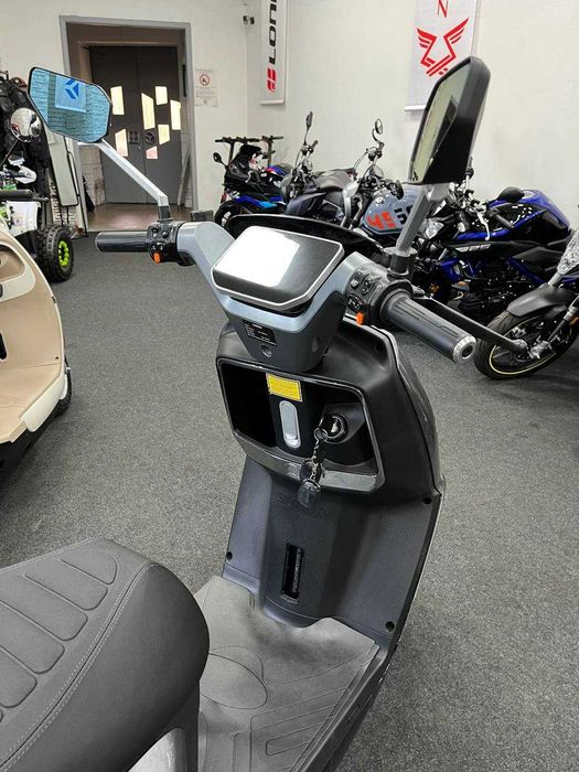 Электроскутер NISA K6. Графен