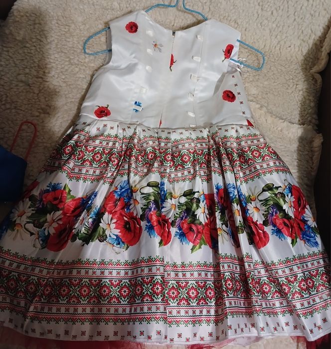 Сукня для дівчинки 3=4 рочки.нова.об 30 довж 60