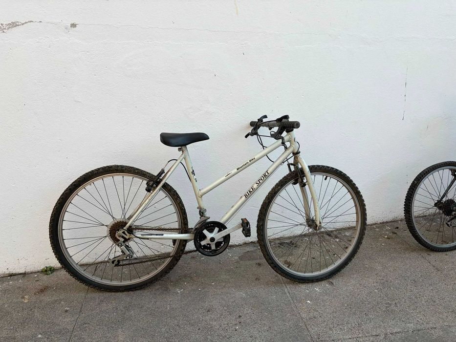 Bicicleta Bike Sport Mountain Bike Branca (para restauro)
