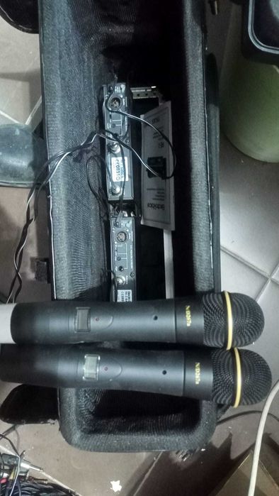 Microfones wireless EV gama alta