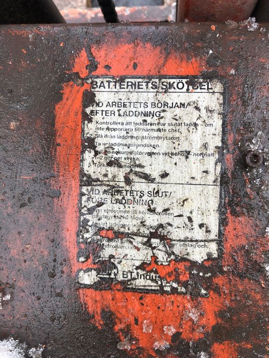 Рохла самохідна штабелер