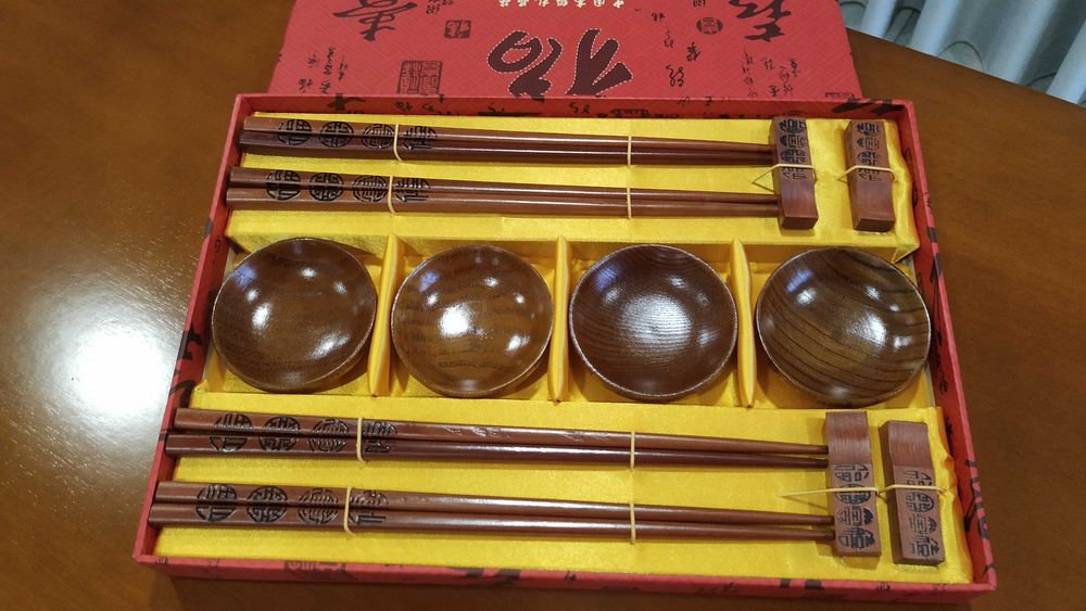 Conjunto de pauzinhos chineses