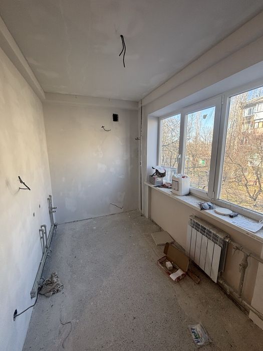 Продается 2 комнтная квартира. Славянск. Можно по сертификату.