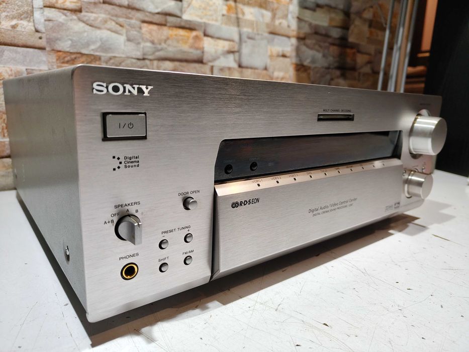 Amplituner Sony STR-DB930
