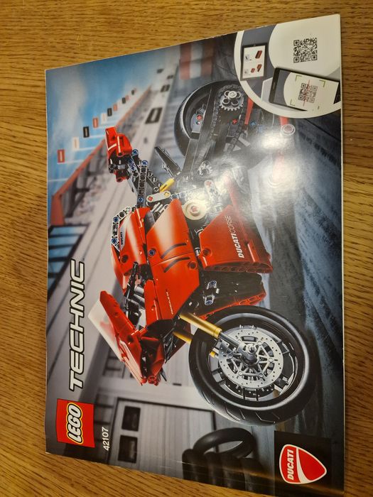 Lego Technik 42107 Ducati Panigale V4 R