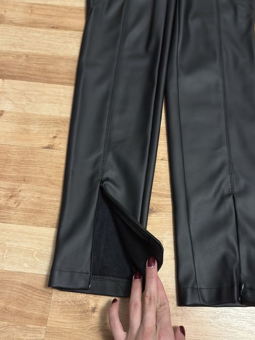 Шкіряні штани завужені M