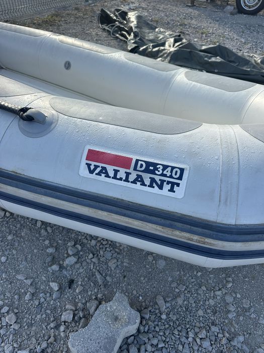 Vendo barco valiant 340 com motor 8hp e atrelado tudo legalizado