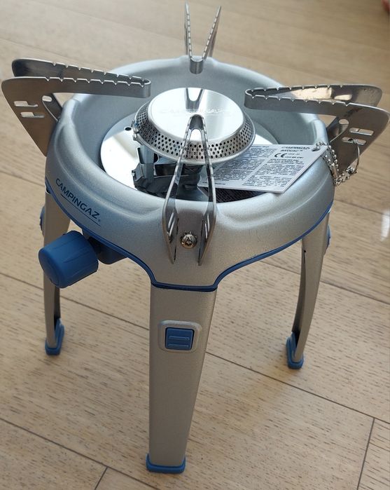 Туристическая газовая плита Campingaz Bivouac с газовыми баллонами