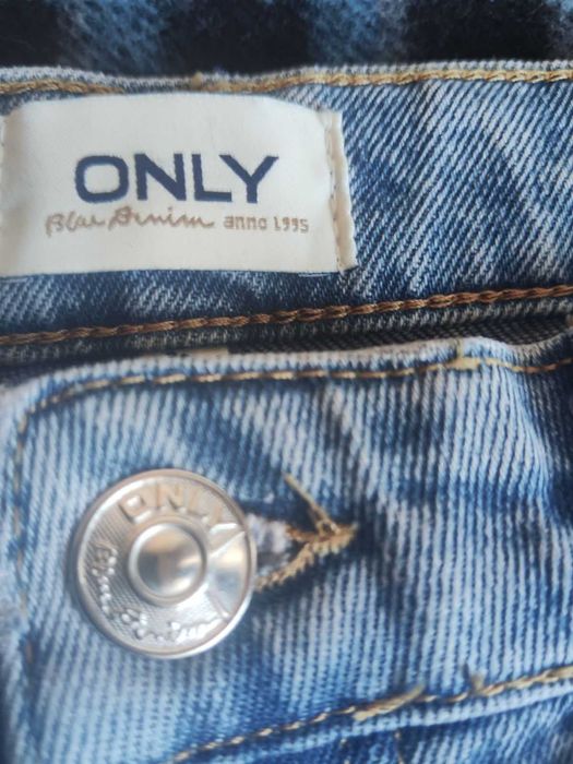 Брендовые  широкие  джинси Only с высокой посадкой