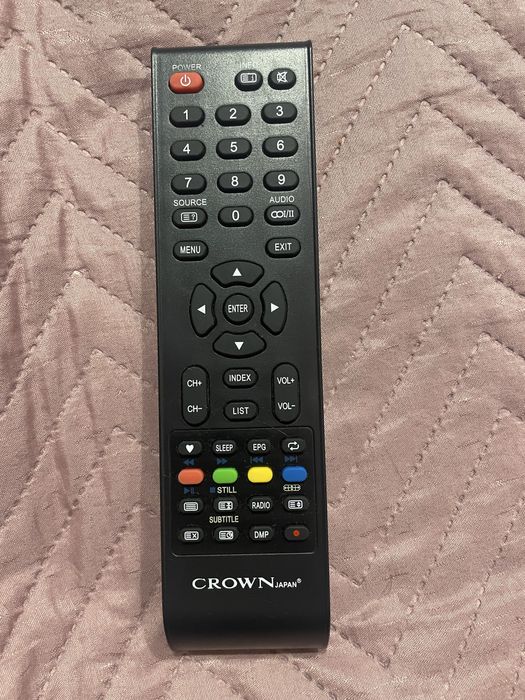 Tv Crown ALED33 com Anomalia