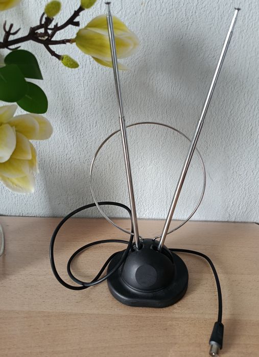 Антена телевізійна