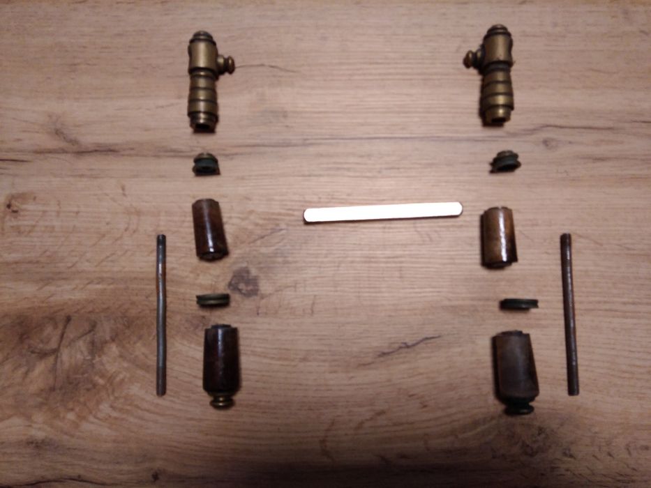 Klamka mosiężno-drewniana. Stara. Stan bardzo dobry, gratis rozety.