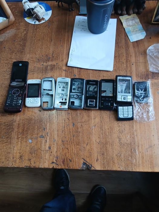 Корпуса для кнопочный телефон