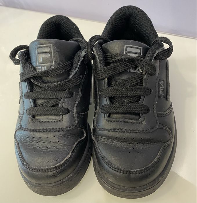 Кросівки шкіряні