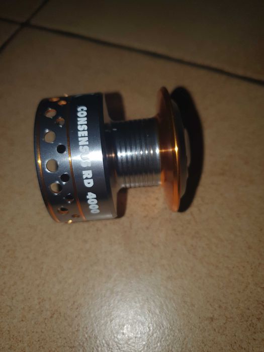 Szpula do kołowrotka Hokkaido CONSENSUS RD4000