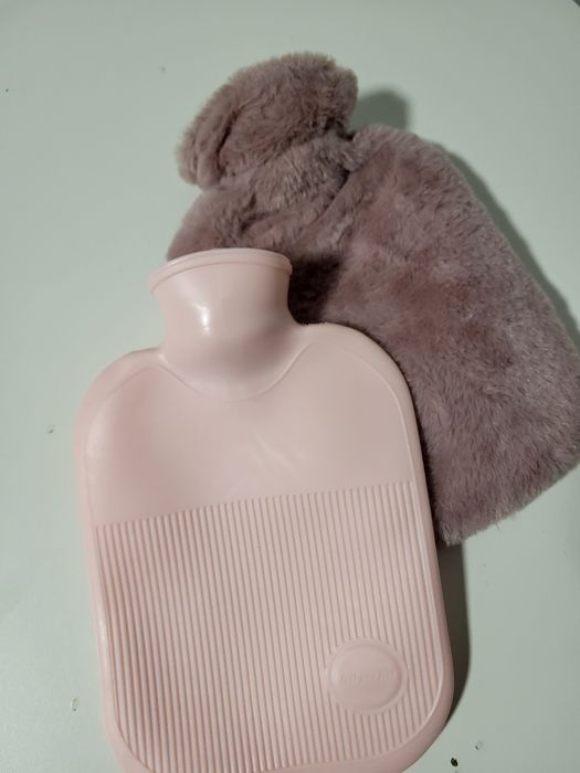 Грілка гумова у пухнастому чохлі