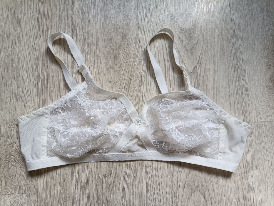 Biustonosz koronkowy 85B nowy