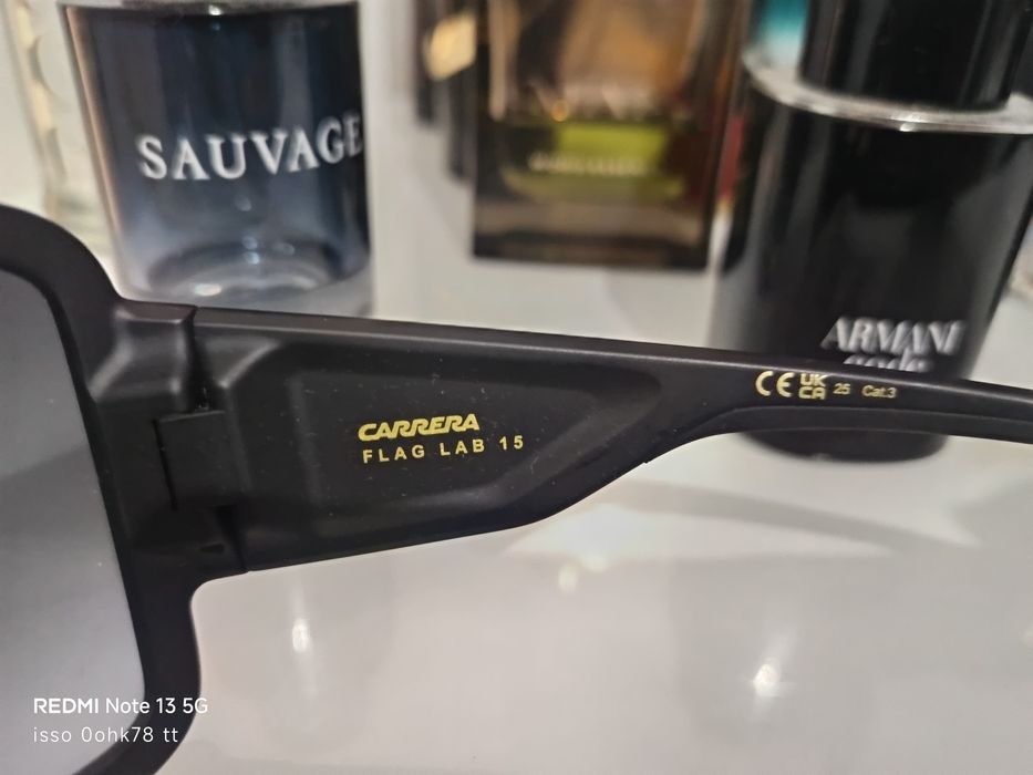 Óculos Carrera novo