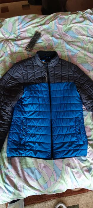 Продам зимнюю куртку Reebok
