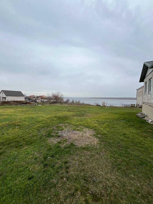 Продам 2- х поверховий будинок  з шикарним видом