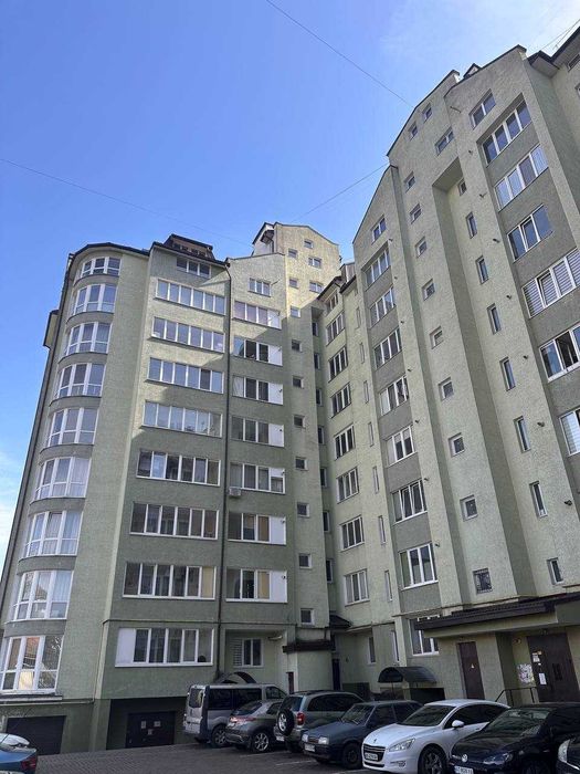 Центр! Здана квартира, 74.5 м2 на 7 поверсі , сирець.