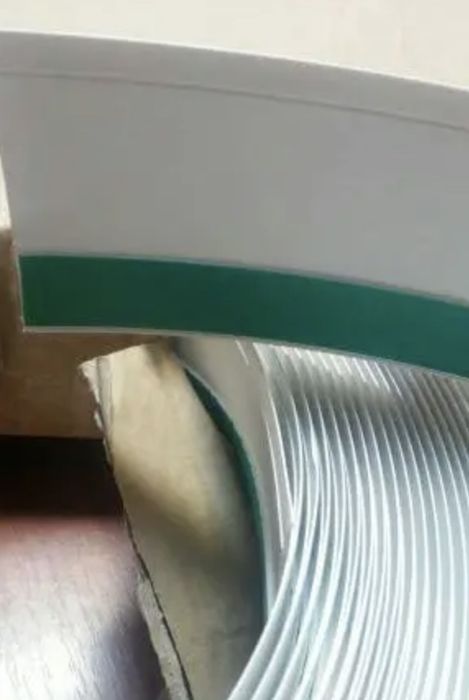 GreenteQ стричка ущільнювачь нащельнік лента ПВХ самоклекая