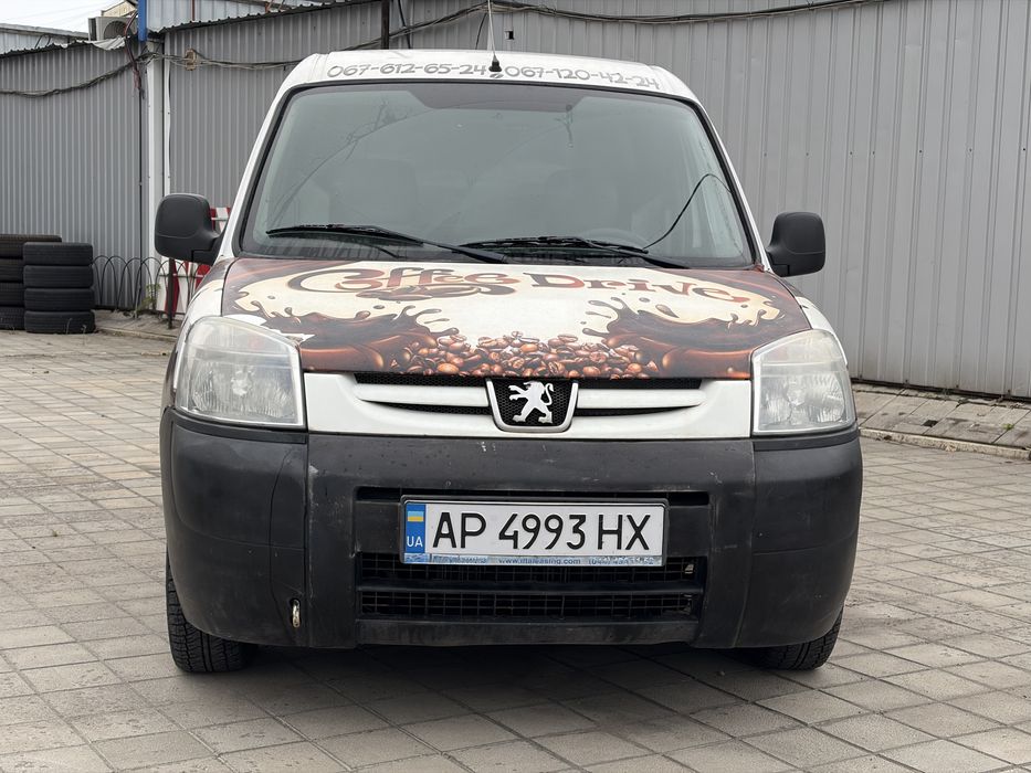 Продам Peugeot Partner Panorama  1.4i 2008