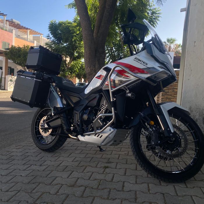 Zontes 703 f versão com malas
