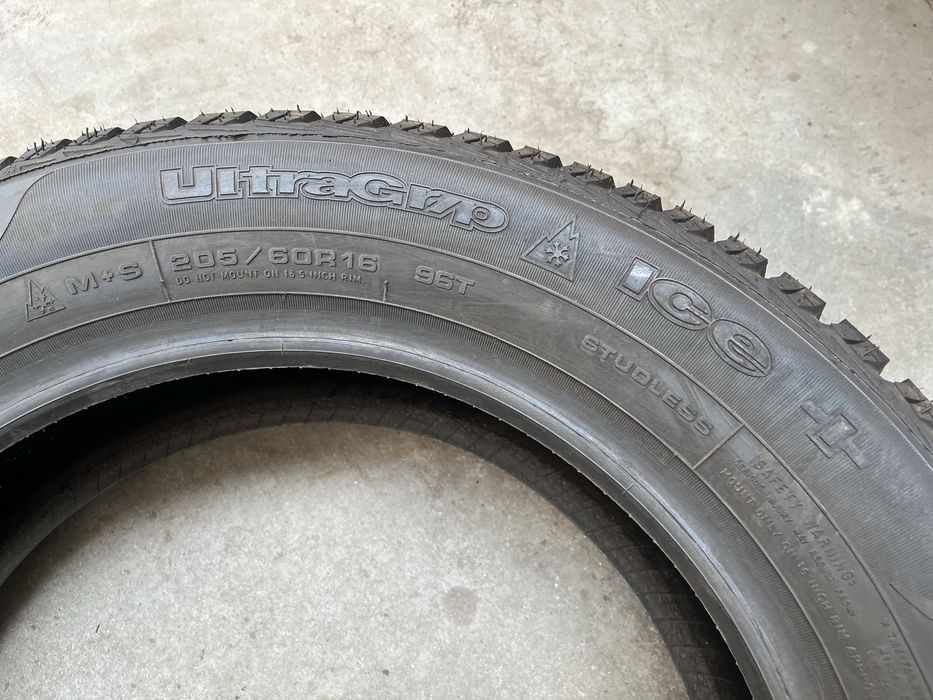 1 szt Goodyear 205/60r16 UltraGrip ice+
